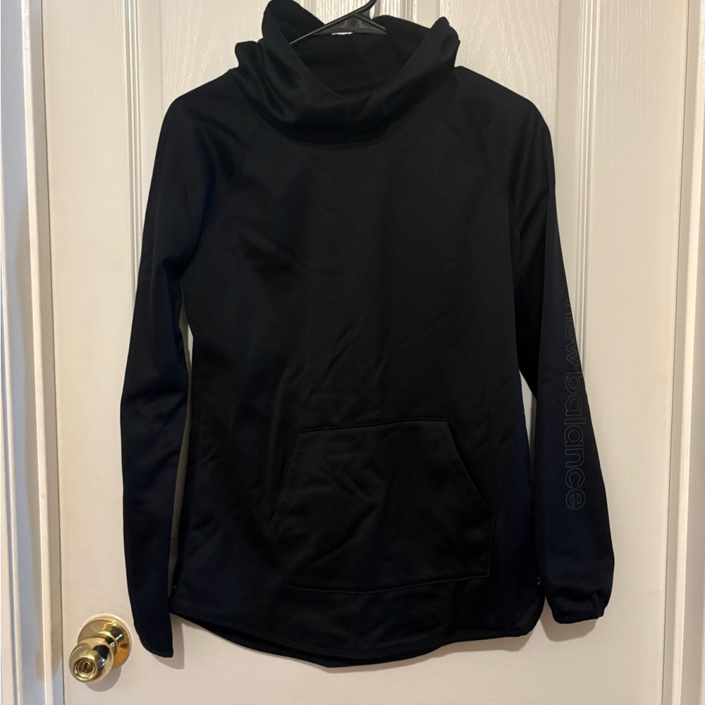 New Balance NB Heat Women’s Size S Running Hoodie.